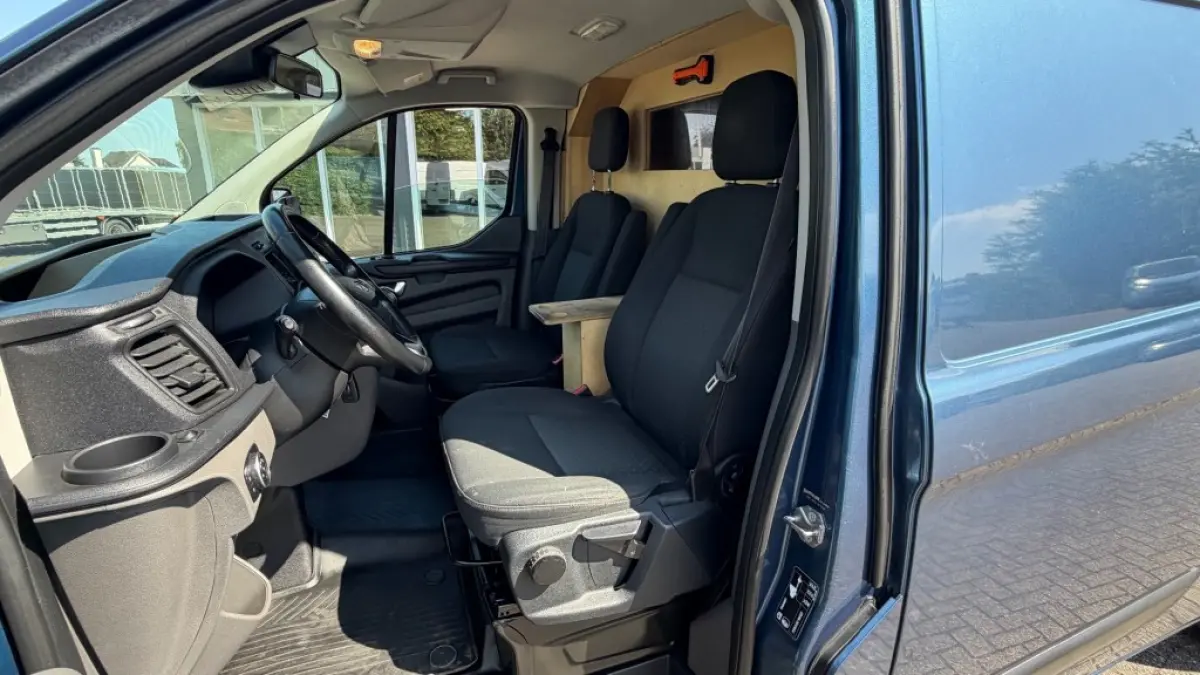 2.0 TDCI 96KW 131PK L2H1 EURO 6 AIRCO/ NAVIGATIE/ CRUISE CONTROL/ CAMERA/ 100% DEALERONDERHOUDEN