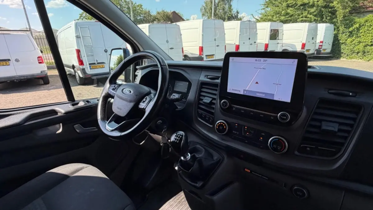 2.0 TDCI 96KW 131PK L2H1 EURO 6 AIRCO/ NAVIGATIE/ CRUISE CONTROL/ CAMERA/ 100% DEALERONDERHOUDEN