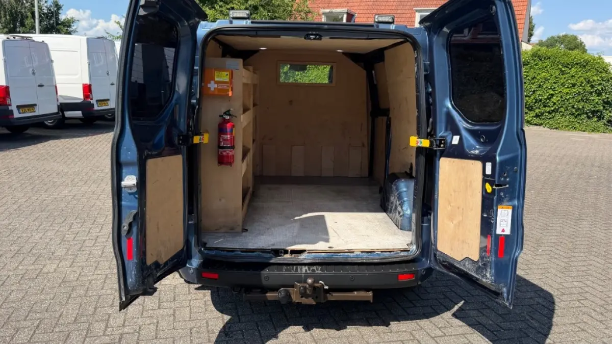 2.0 TDCI 96KW 131PK L2H1 EURO 6 AIRCO/ NAVIGATIE/ CRUISE CONTROL/ CAMERA/ 100% DEALERONDERHOUDEN