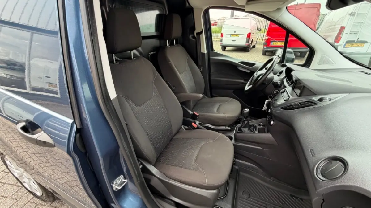 1.5 TDCI 55KW 75PK EURO 6 AIRCO/ NAVIGATIE/ CAMERA/ PARKEERSENSOREN/ 100% DEALERONDERHOUDEN