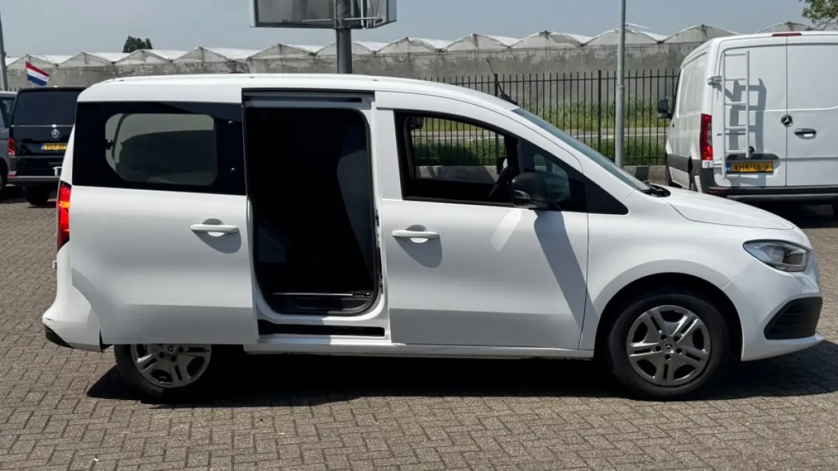 110 CDI 70KW 95PK EURO 6 AIRCO/ CRUISE CONTROL/ PARKEERSENSOREN/ 100% DEALERONDERHOUDEN