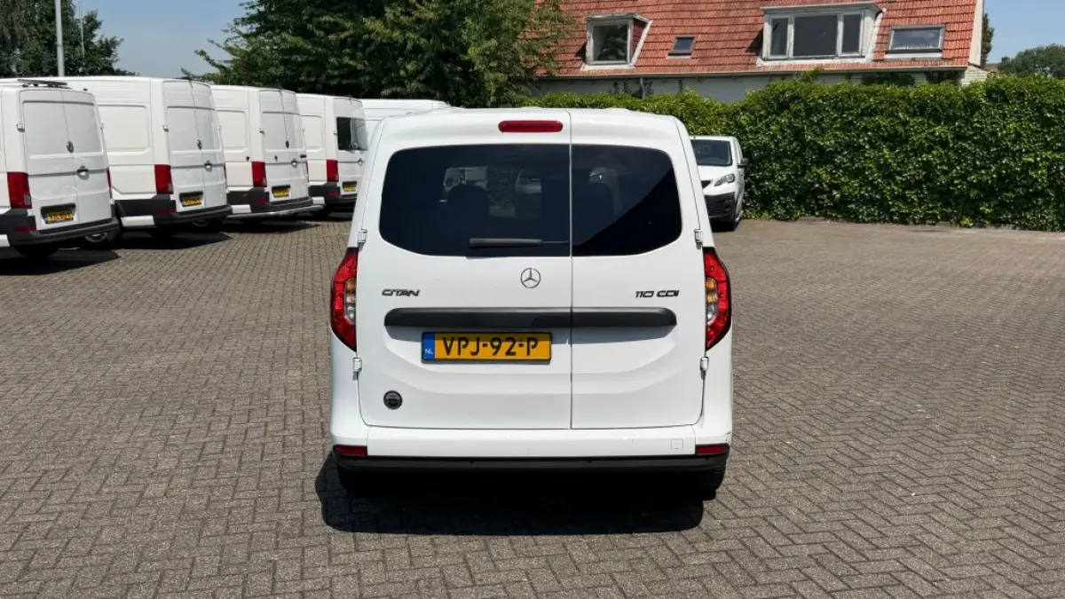 110 CDI 70KW 95PK EURO 6 AIRCO/ CRUISE CONTROL/ PARKEERSENSOREN/ 100% DEALERONDERHOUDEN