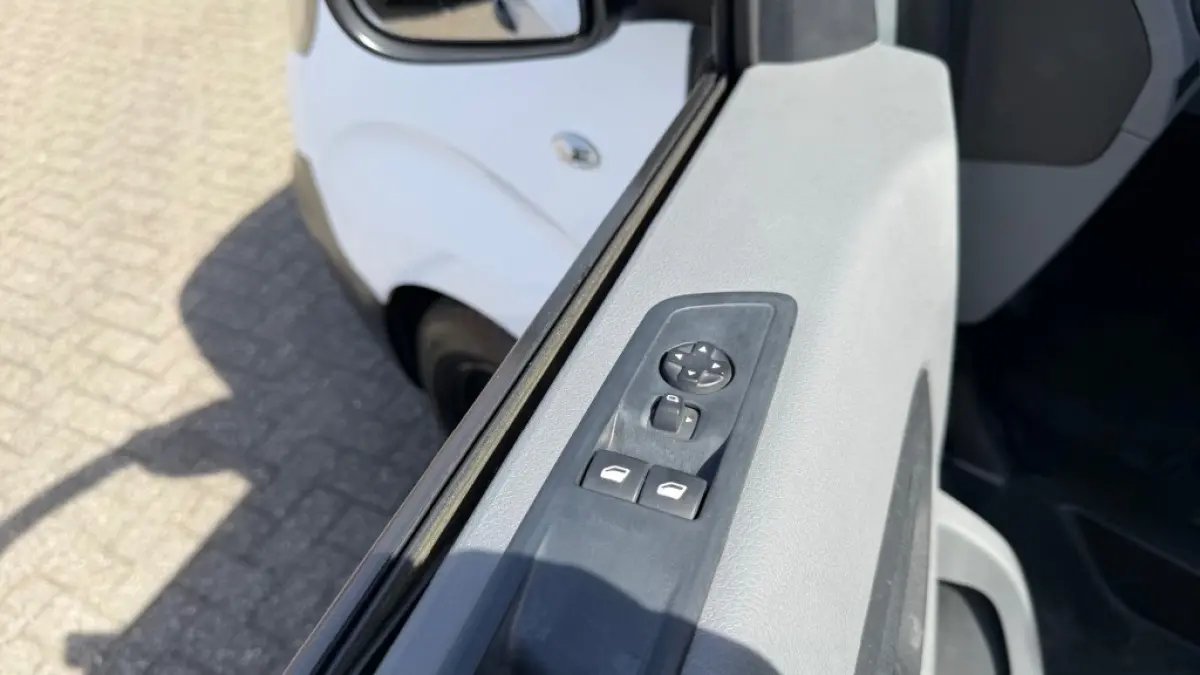 1.5 BLEUHDI 88KW 120PK L2H1 STANDAARD EURO 6 AIRCO/ CRUISE CONTROL/ 100% DEALERONDERHOUDEN
