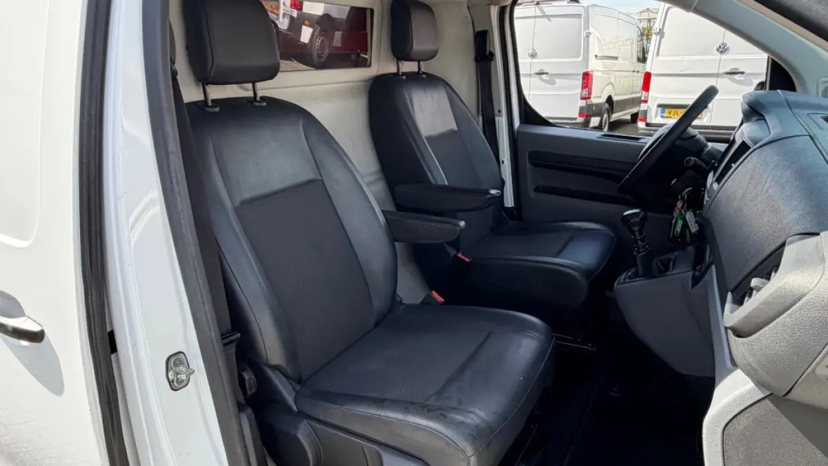 1.5 BLEUHDI 88KW 120PK L2H1 STANDAARD EURO 6 AIRCO/ CRUISE CONTROL/ 100% DEALERONDERHOUDEN