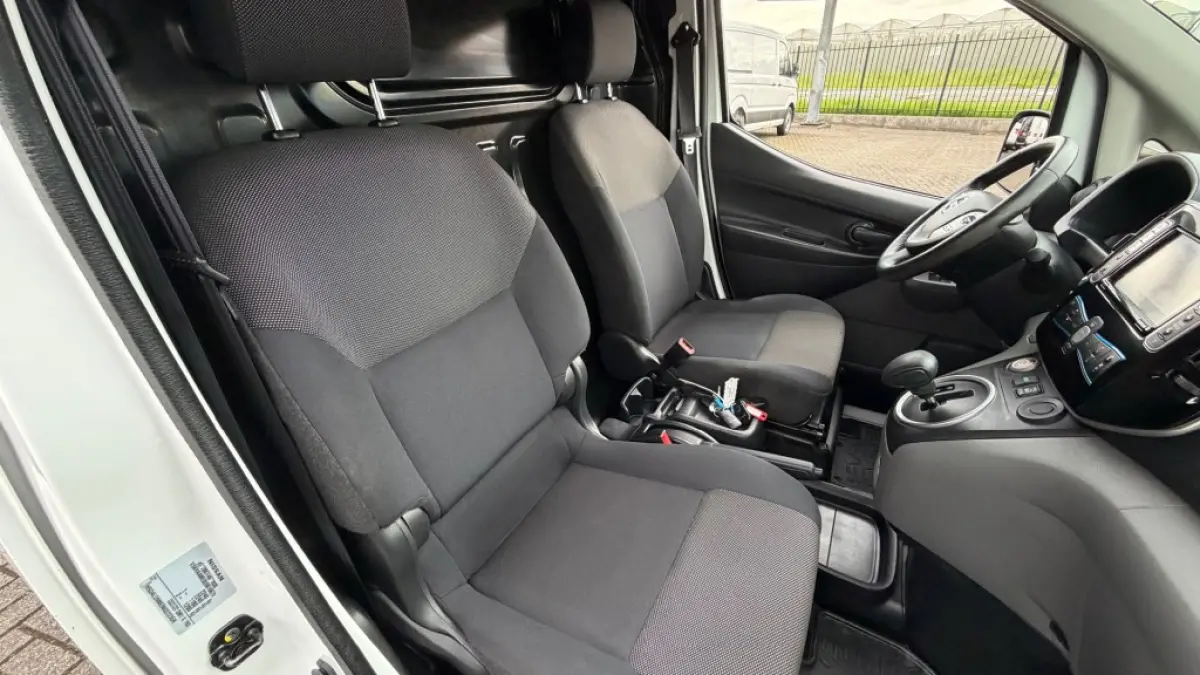 E-nv200 ZERO EMISSIE 40KWH 80KW 120PK AIRCO/ NAVIGATIE/ CRUISE CONTROL/ CAMERA/ 100% DEALERONDERHOUDEN