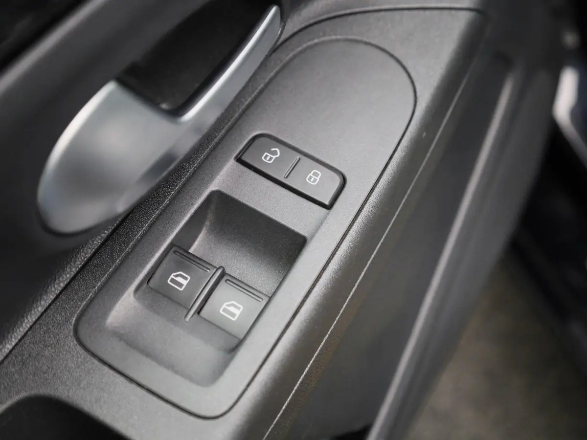 Up! 1.0 65 PK| Origineel Nederlands | Airco | Radio DAB+ | Bluetooth | Lane Assist | 5 Deurs