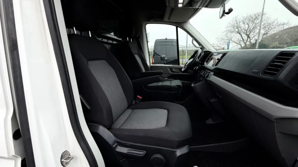 2.0 TDI 103KW 140PK L3H3 EURO 6 AUTOMAAT/ AIRCO/ CRUISE CONTROL/ TREKHAAK/ CAMERA/ NAVI/ 100% DEALERONDERHOUDEN