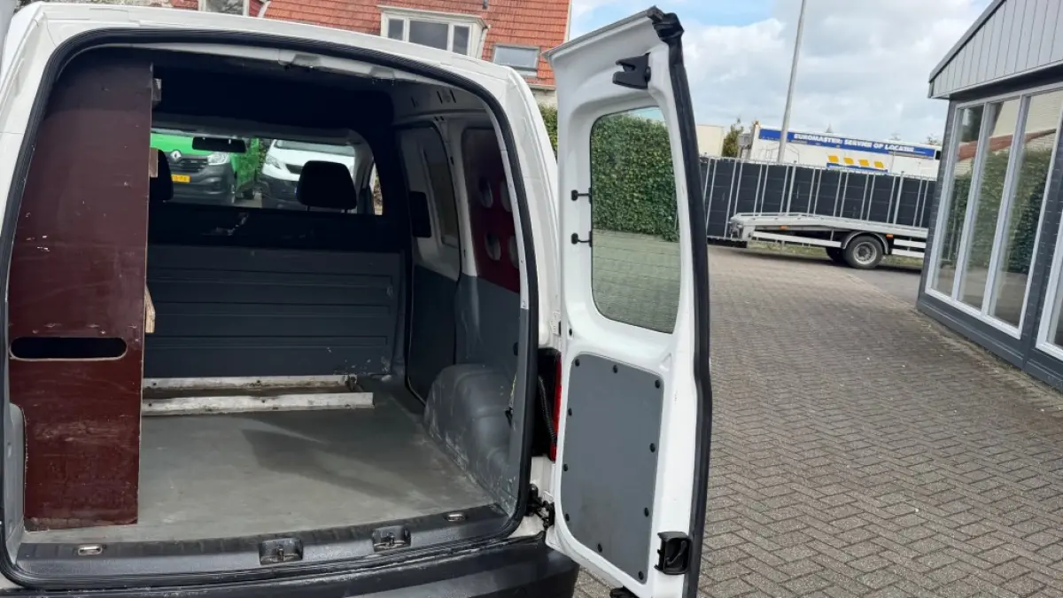 2.0 TDI 55KW 75PK EURO 6 NAVIGATIE/ AIRCO/ SCHUIFDEUR/ 100% DEALERONDERHOUDEN