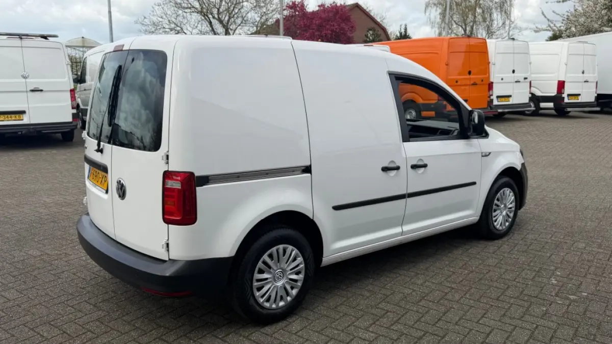2.0 TDI 55KW 75PK EURO 6 NAVIGATIE/ AIRCO/ SCHUIFDEUR/ 100% DEALERONDERHOUDEN