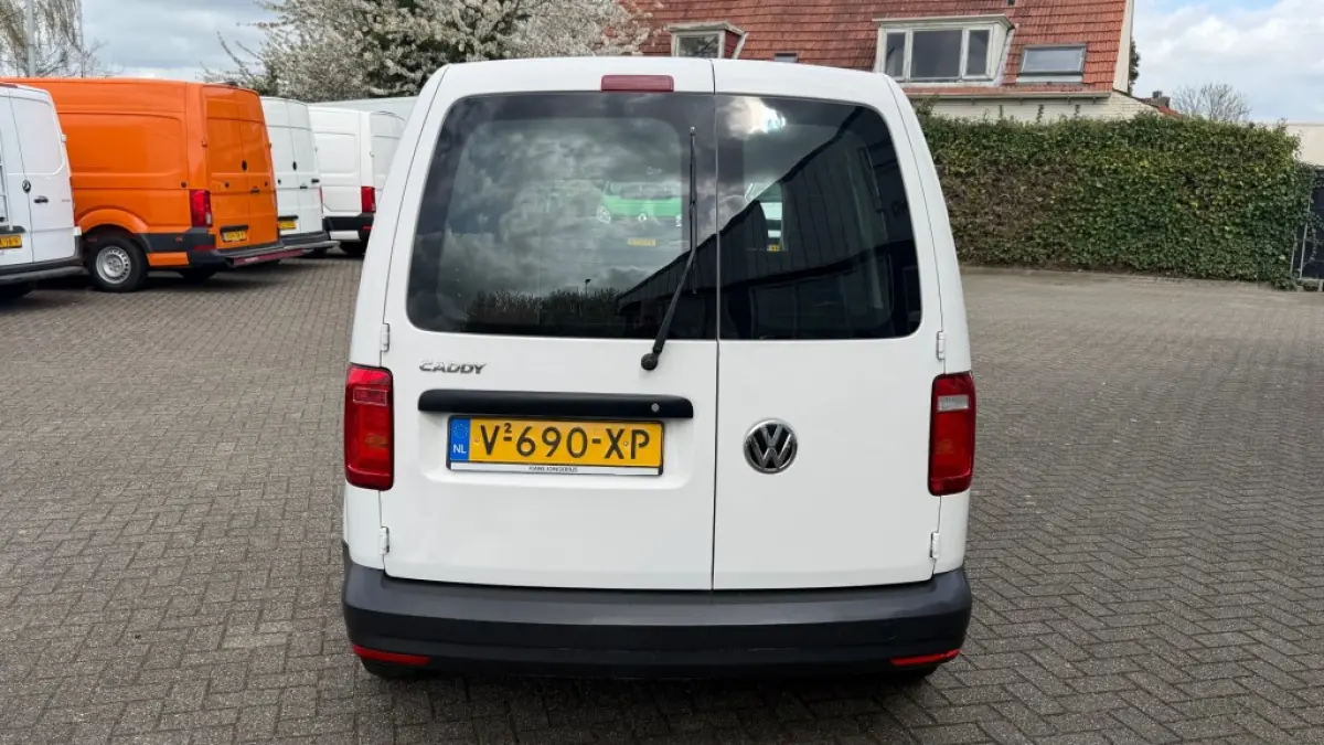 2.0 TDI 55KW 75PK EURO 6 NAVIGATIE/ AIRCO/ SCHUIFDEUR/ 100% DEALERONDERHOUDEN