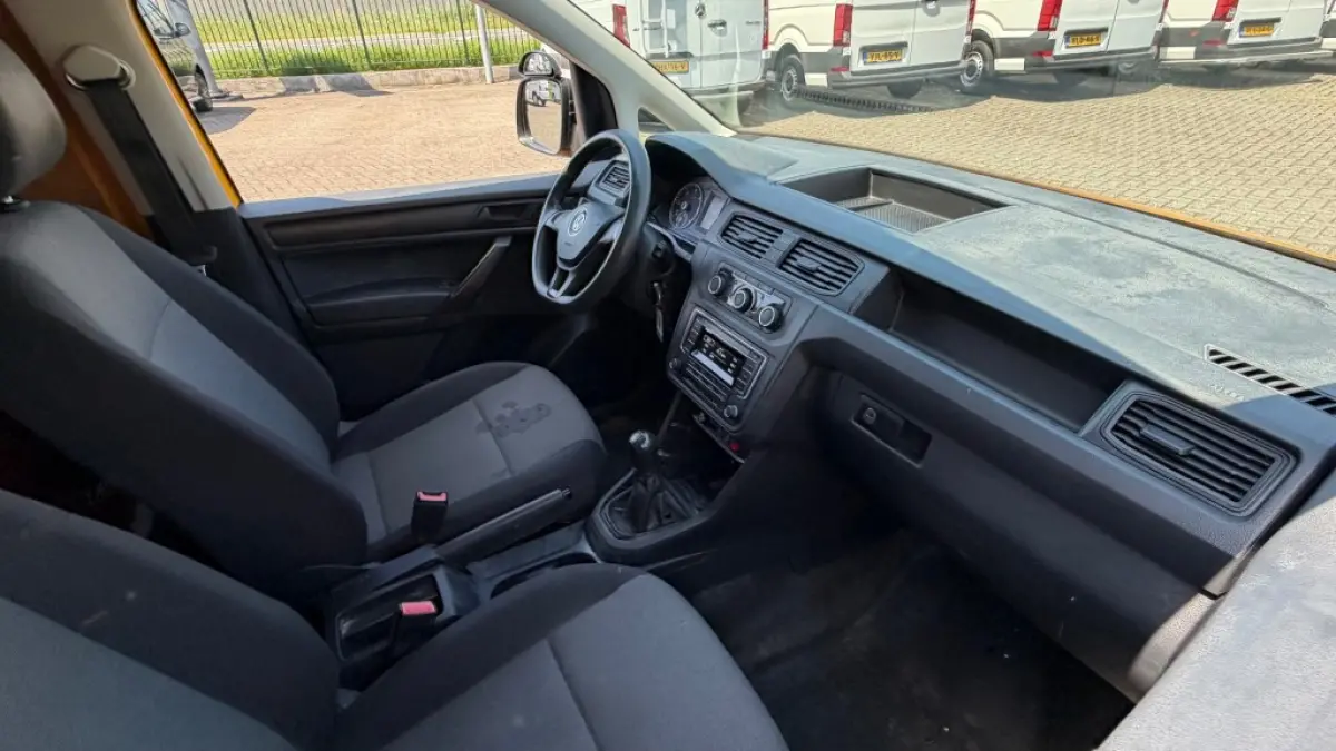 2.0 TDI 55KW 75PK EURO 6 AIRCO/ CRUISE CONTROL/ TREKHAAK/ PARKEERSENSOREN/ 100% DEALERONDERHOUDEN