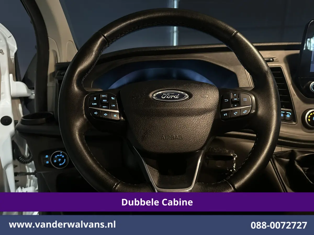 2.0 TDCI 130pk L2H1 Dubbele Cabine Euro6 Airco | 5-Zits | Camera | LED | Cruisecontrol, Trekhaak, Stoelverwarming, Verwarmde voorruit, Parkeersensoren, tachograaf
