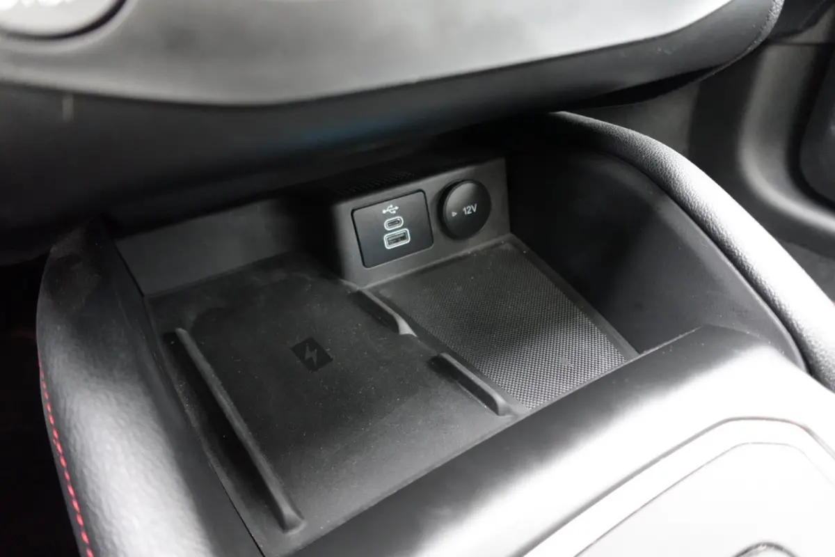 1.0 EcoBoost Hybrid ST Line PANO KEYLESS B&O