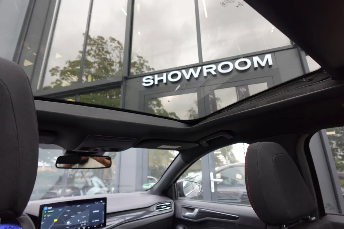 1.0 EcoBoost Hybrid ST Line PANO KEYLESS B&O