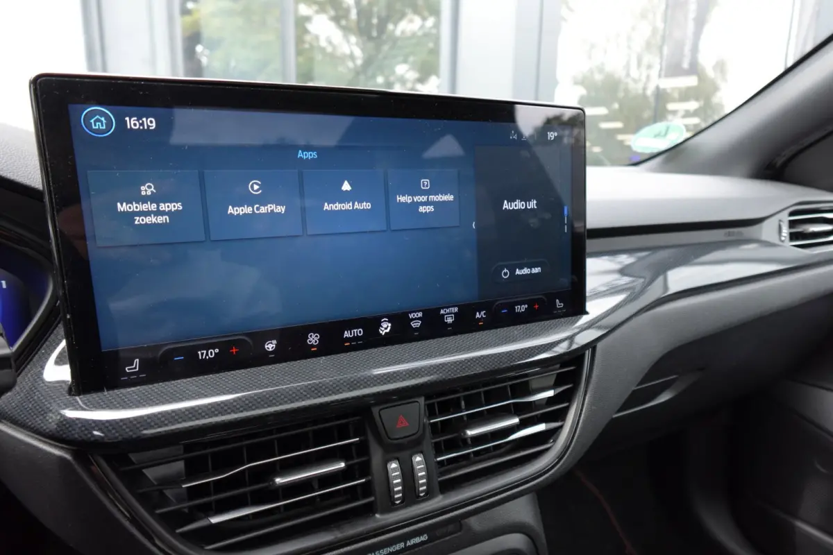1.0 EcoBoost Hybrid ST Line PANO KEYLESS B&O