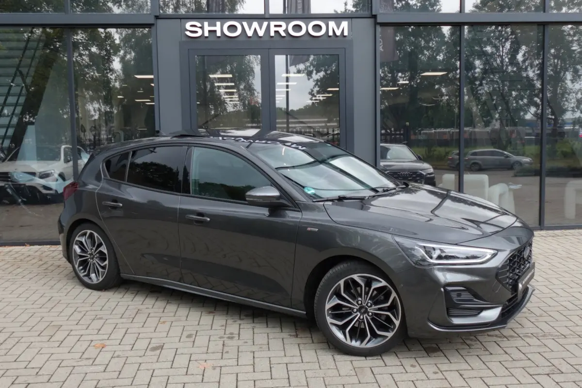 1.0 EcoBoost Hybrid ST Line PANO KEYLESS B&O