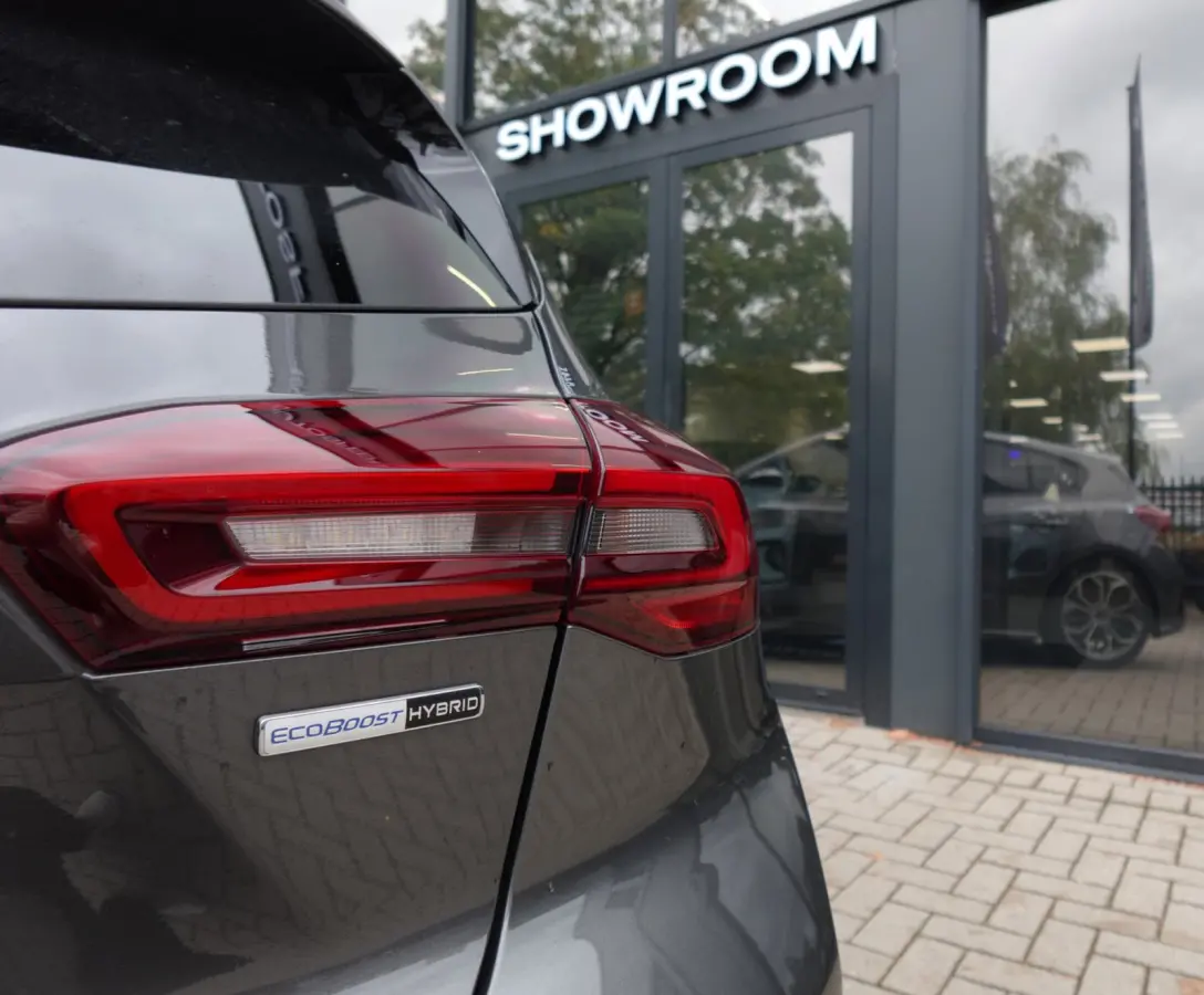 1.0 EcoBoost Hybrid ST Line PANO KEYLESS B&O