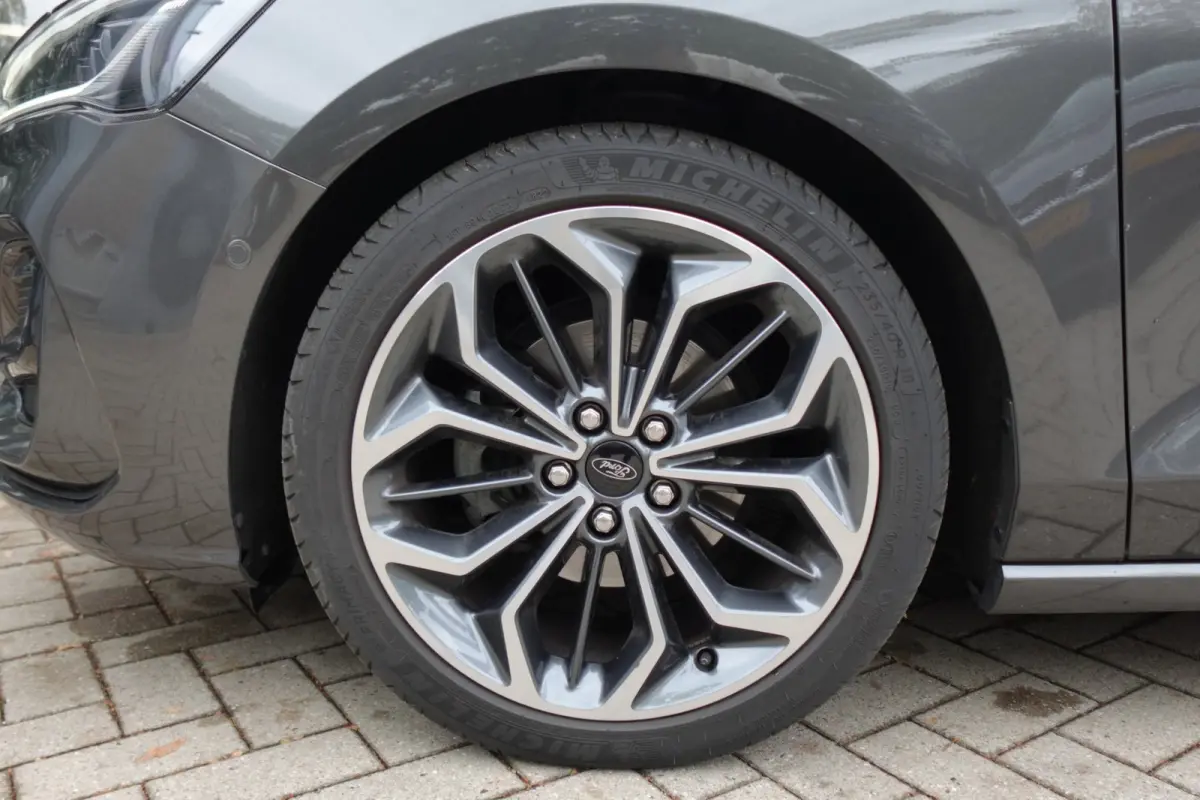 1.0 EcoBoost Hybrid ST Line PANO KEYLESS B&O