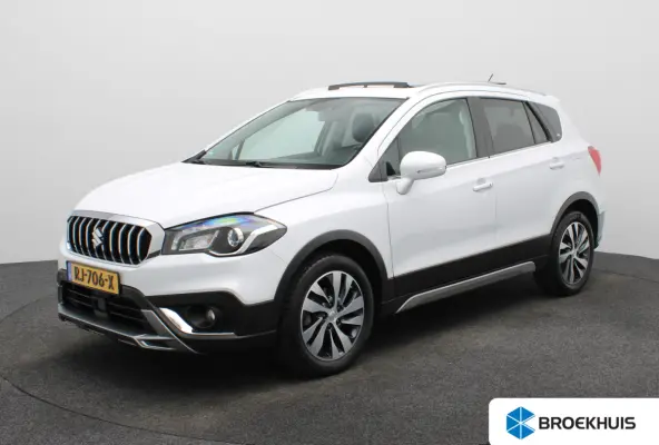 1.4 Boosterjet High Executive Stoelverwarming | Apple Carplay/Android Auto | Adaptieve Cruise Control | Navigatie | Camera | Parkeensenoren Voor en Achter