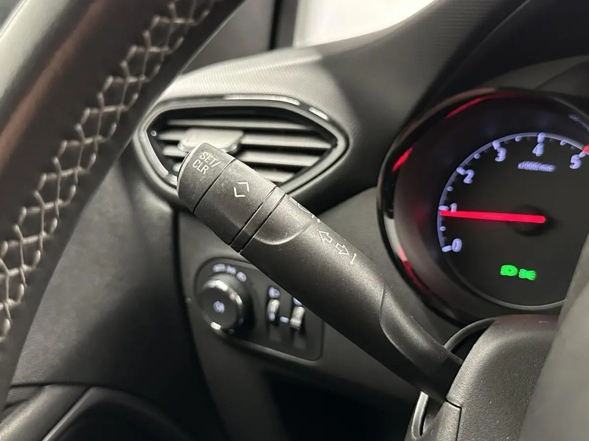 1.2 Turbo Edition CAMERA CARPLAY NAVI TREKHAAK.