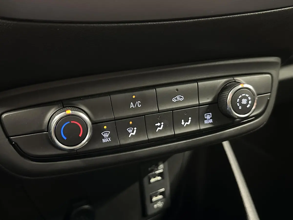 1.2 Turbo Edition CAMERA CARPLAY NAVI TREKHAAK.