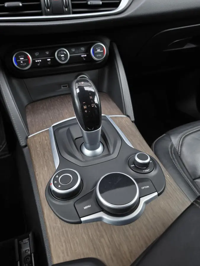 2.0 T AWD Super 280PK/Led/Keyless/Camara/Navi/Leder/Cruise/