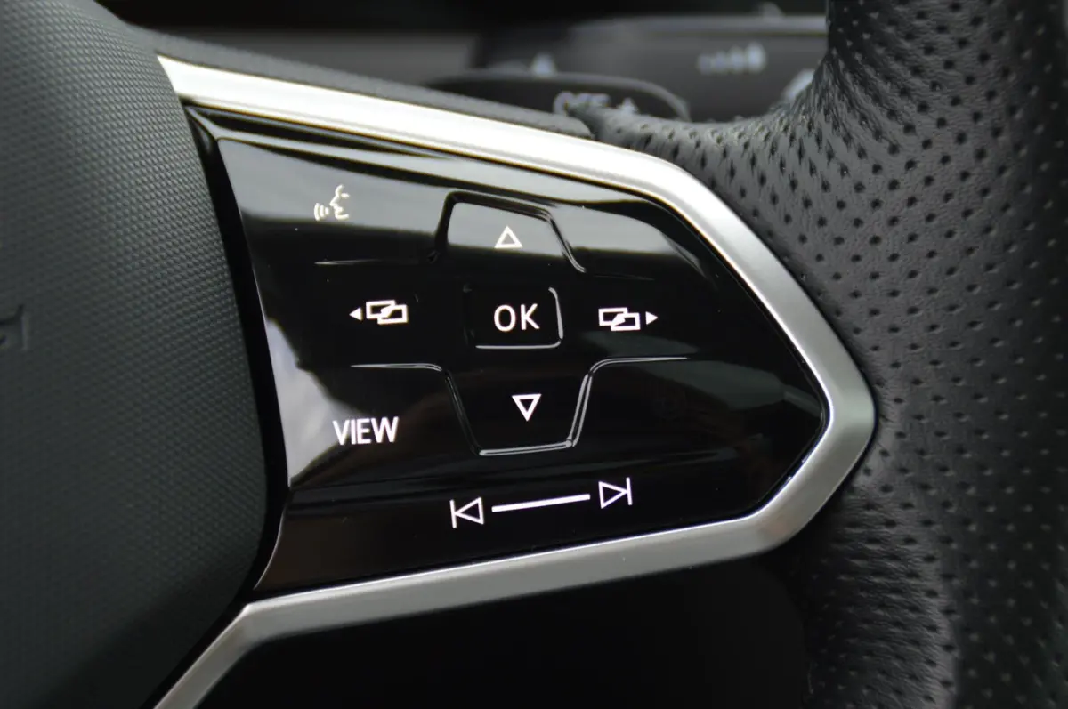1.4 TSI eHybrid Elegance PHEV panoramadak