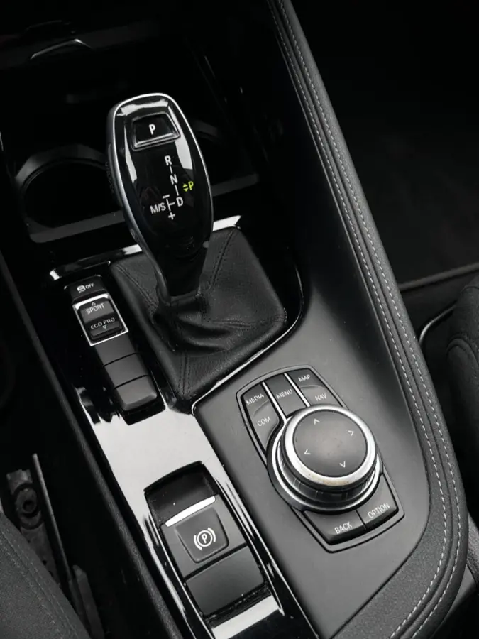 sDrive18i Led, Climat, Cruise, Navi, Pdc, LM..