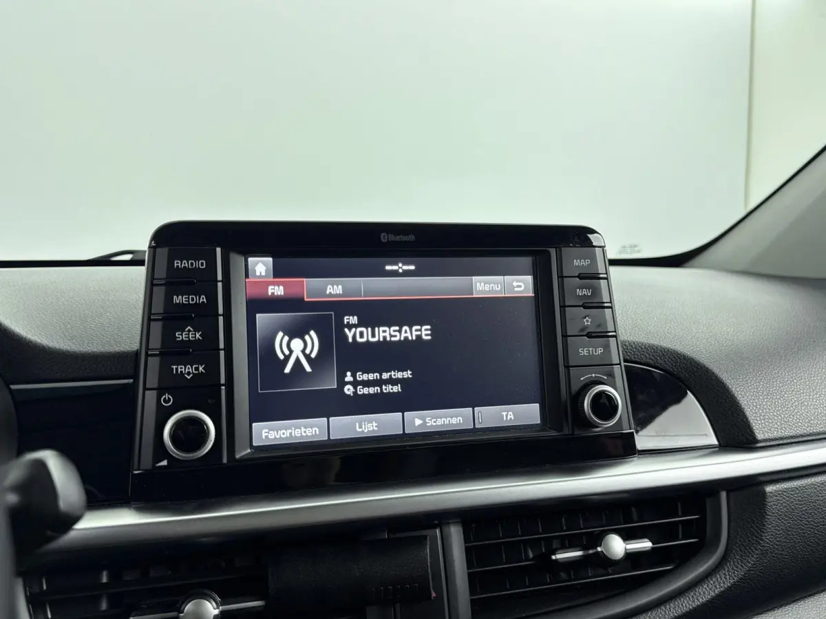1.2 CVVT GT-Line | Cruise Control | Achteruitrijcamera | Stoel + Stuurverwarming | Lederenbekleding | Apple Carplay/Android Auto | lichtmetalen velgen 16"|