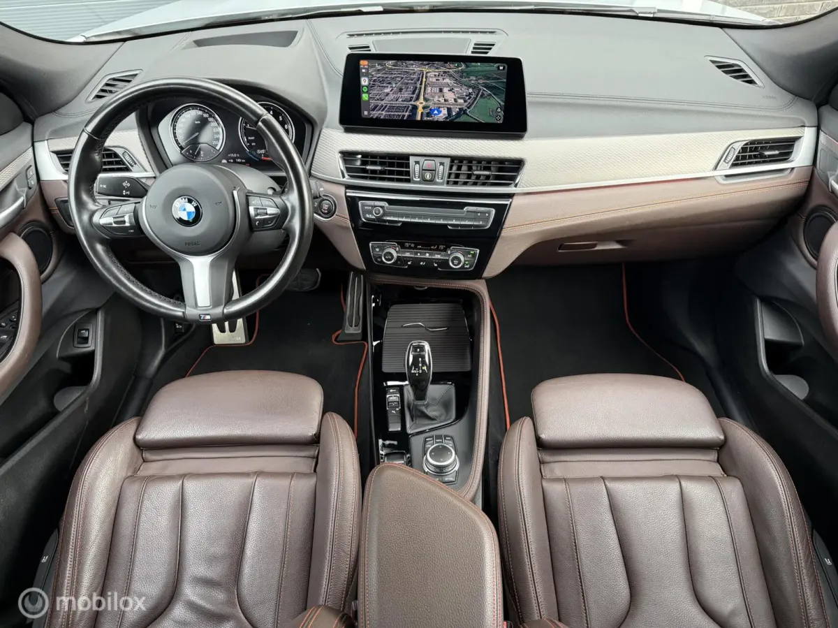 sDrive20i M Sport - Mesh Panodak HUD Navi Carplay Camera Bucket Sportstoelen Brooklyn Grau
