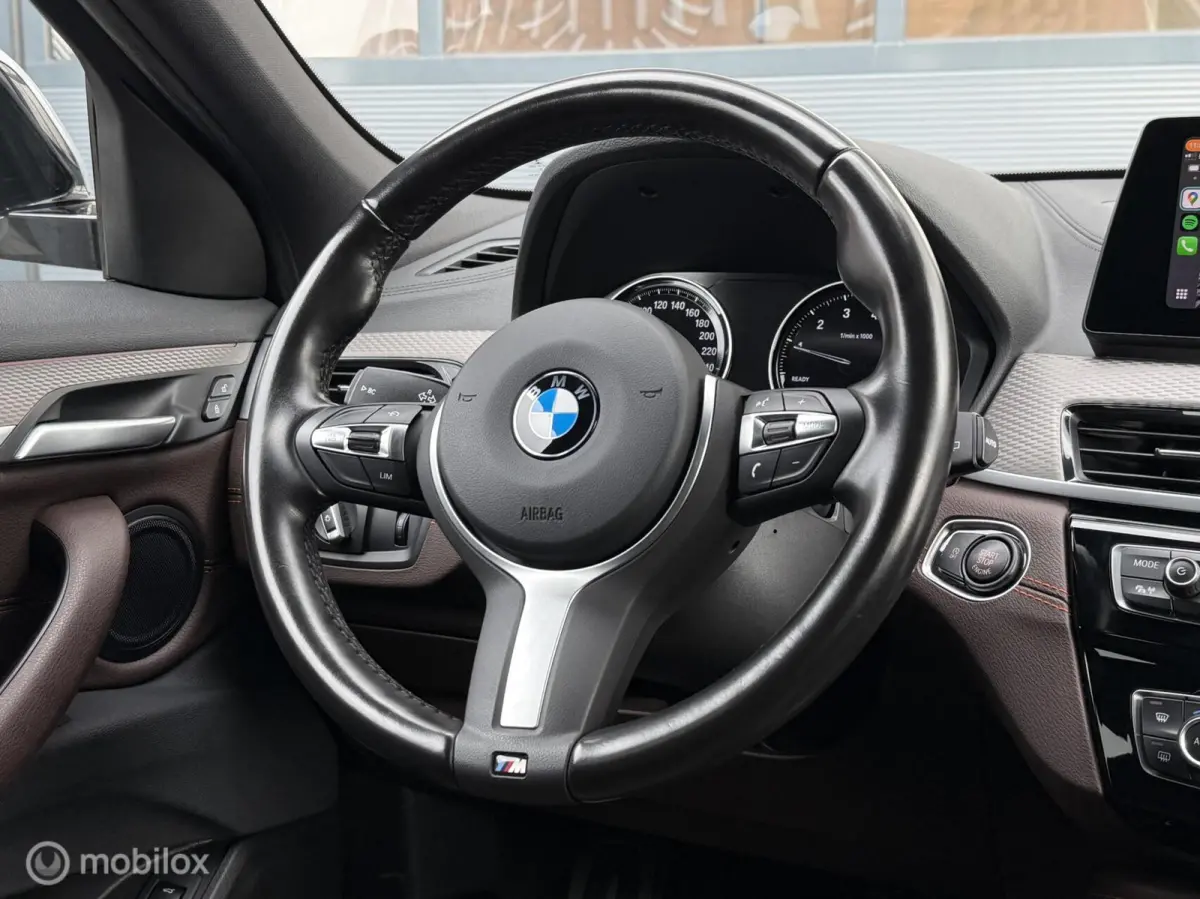 sDrive20i M Sport - Mesh Panodak HUD Navi Carplay Camera Bucket Sportstoelen Brooklyn Grau