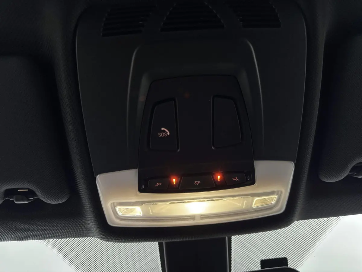 318i M Sport Edition | Cruise Control | Stoelverwarming | Climate Control | Lederen bekleding |