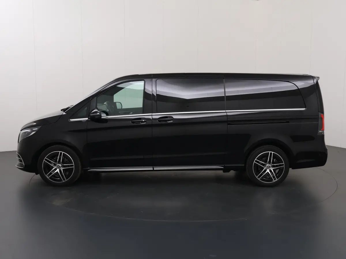 300d | XL L3 | AMG | 4-MATIC | Dubbele Cabine | 360 CAMERA | DISTRONIC PLUS | LEDER ZWART "LUGANO" | ALARM | STOELVERWARMING | NAVIGATIE | CARPLAY | ANDROID AUTO | CLIMATE CONTROL | DAB+ | C