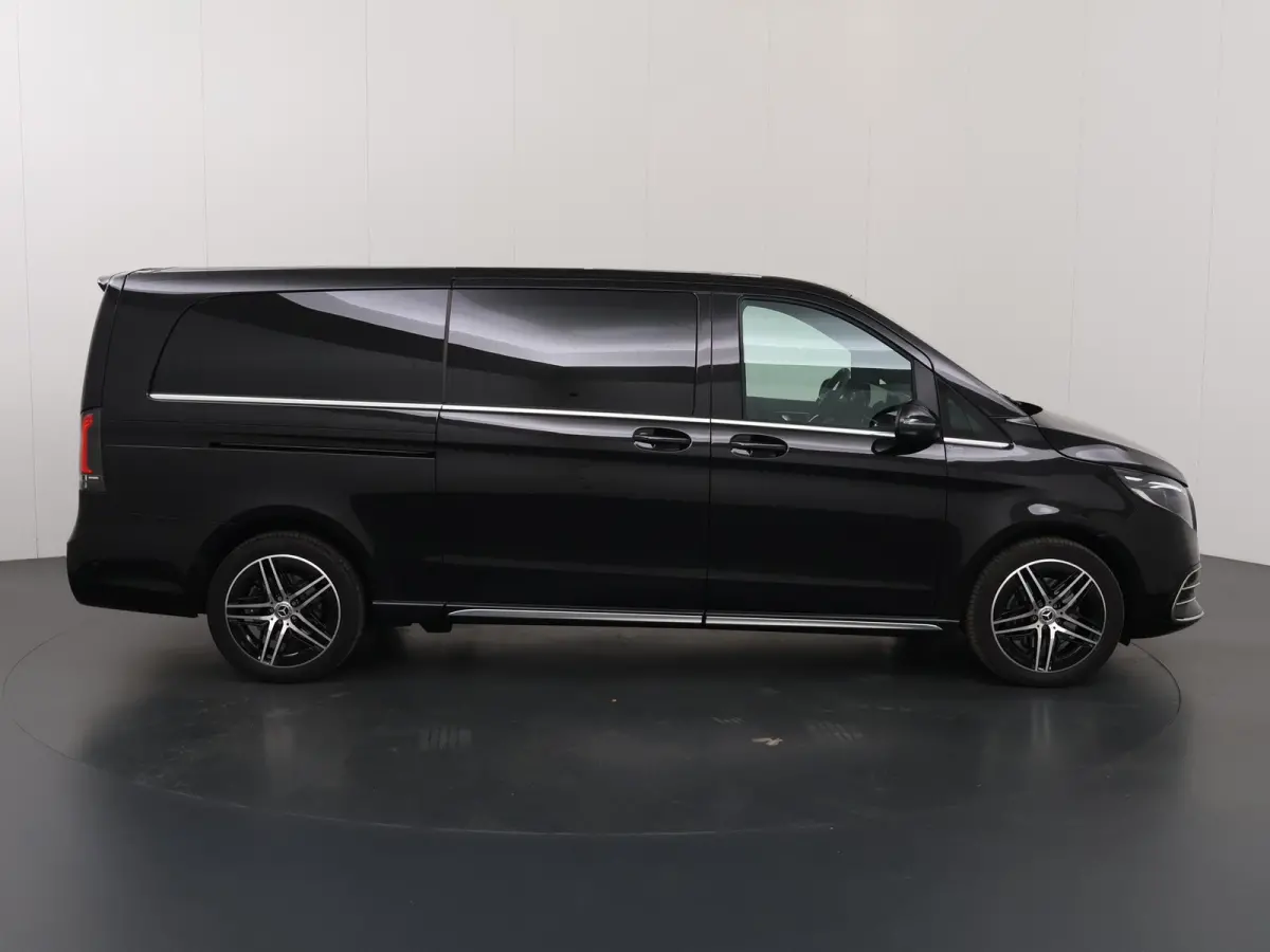 300d | XL L3 | AMG | 4-MATIC | Dubbele Cabine | 360 CAMERA | DISTRONIC PLUS | LEDER ZWART "LUGANO" | ALARM | STOELVERWARMING | NAVIGATIE | CARPLAY | ANDROID AUTO | CLIMATE CONTROL | DAB+ | C