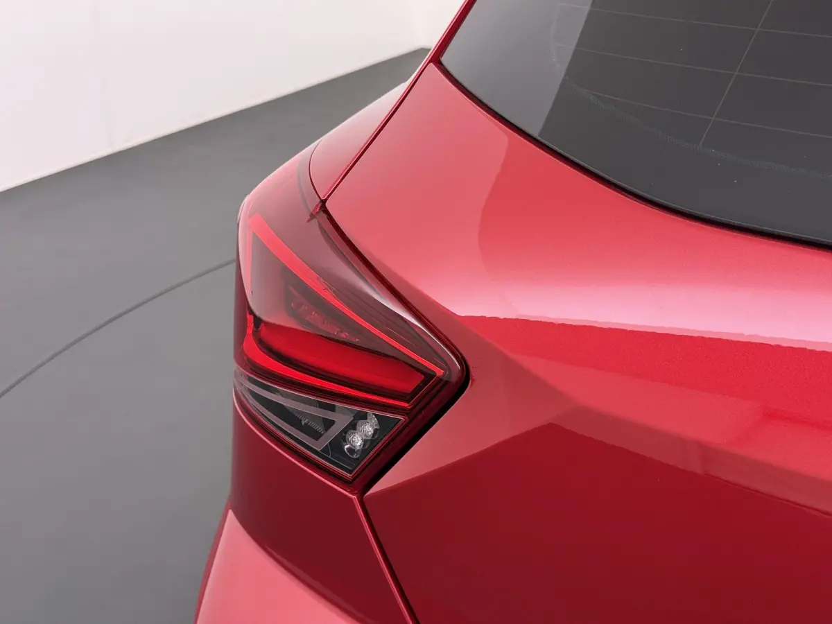 1.0 EcoTSI FR VAN:18.900,- VOOR:16.440,- UW HERFSTVOORDEEL:2.460,- 18 INCH| PARKEERSENSOREN| RIJKLAAR GELEVERD INCL. 12 MND BOVAG GARANTIE|  ORIGINEEL NEDERLANDS GELEVERD NAP| FULL LED| CARP