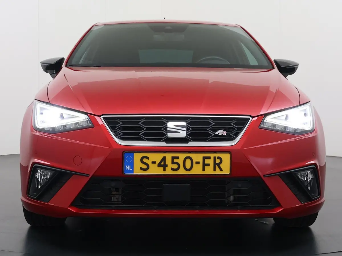 1.0 EcoTSI FR VAN:18.900,- VOOR:16.440,- UW HERFSTVOORDEEL:2.460,- 18 INCH| PARKEERSENSOREN| RIJKLAAR GELEVERD INCL. 12 MND BOVAG GARANTIE|  ORIGINEEL NEDERLANDS GELEVERD NAP| FULL LED| CARP