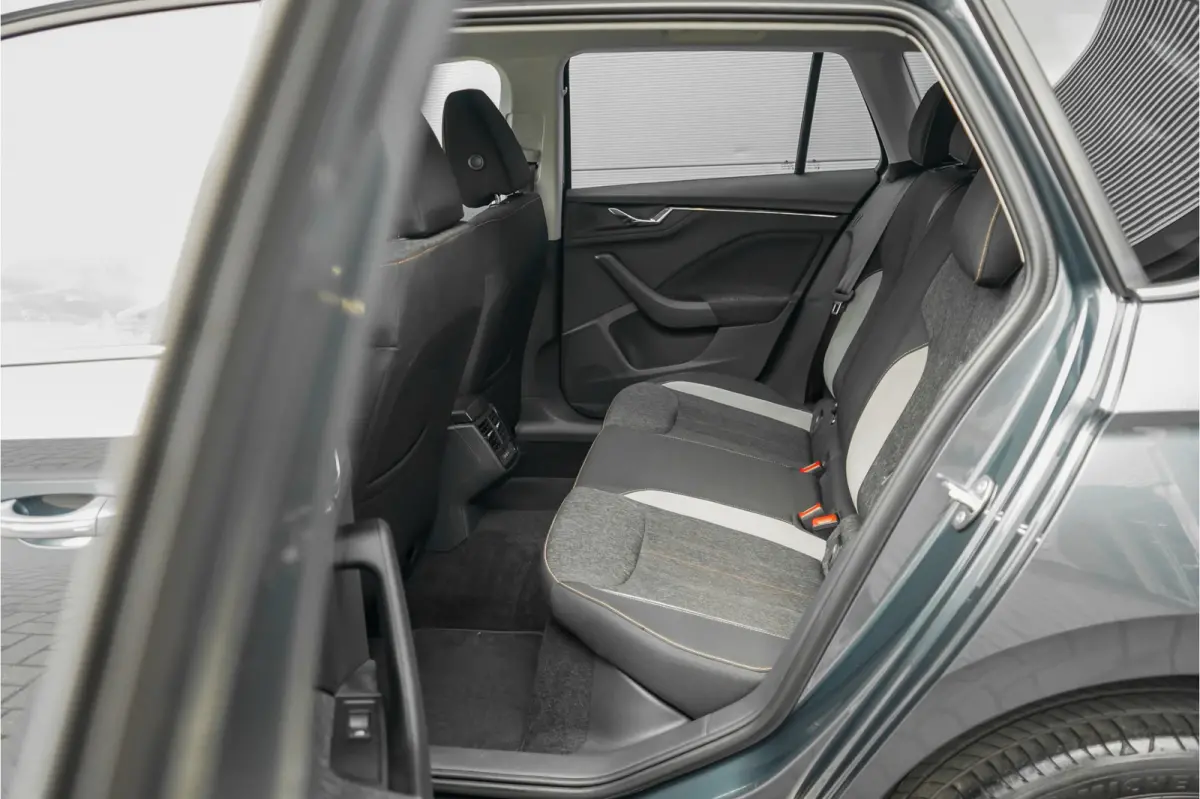 1.5 TSI ACT Business Edition Camera Trekhaak Stuur & Stoelverw