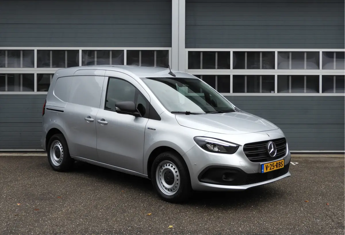 112 Select L1 51 kWh | MBUX | LED | CAMERA | CRUISE CONTROL