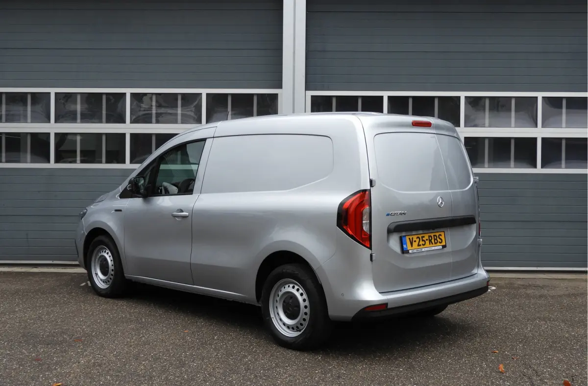 112 Select L1 51 kWh | MBUX | LED | CAMERA | CRUISE CONTROL