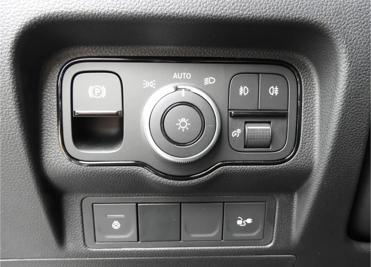 112 Select L1 51 kWh | MBUX | LED | CAMERA | CRUISE CONTROL