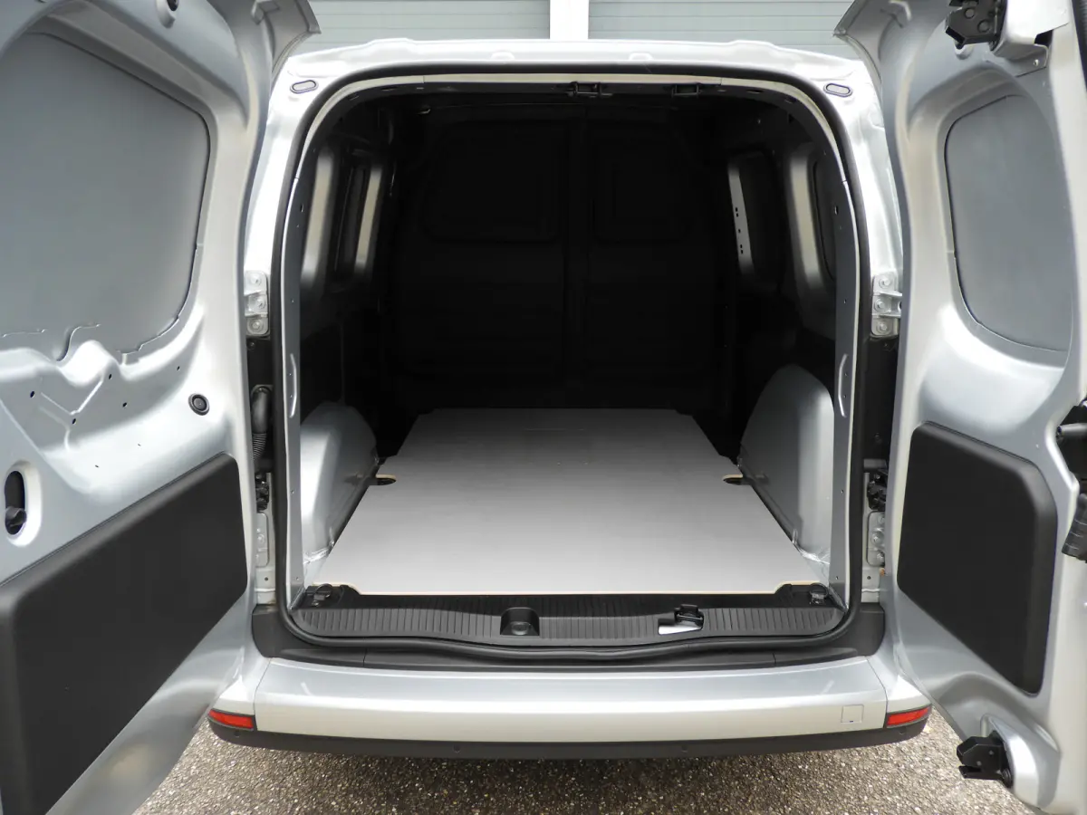 112 Select L1 51 kWh | MBUX | LED | CAMERA | CRUISE CONTROL