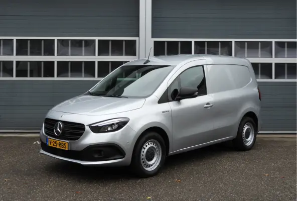 112 Select L1 51 kWh | MBUX | LED | CAMERA | CRUISE CONTROL