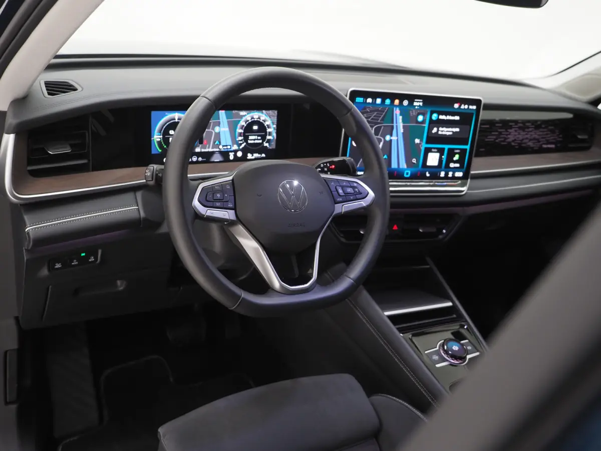 1.5 eHybrid Elegance 272PK | Leder/Alcantara | Trekhaak | Massage | 360 | Sfeerlicht | Adaptive Cruise | Matrix