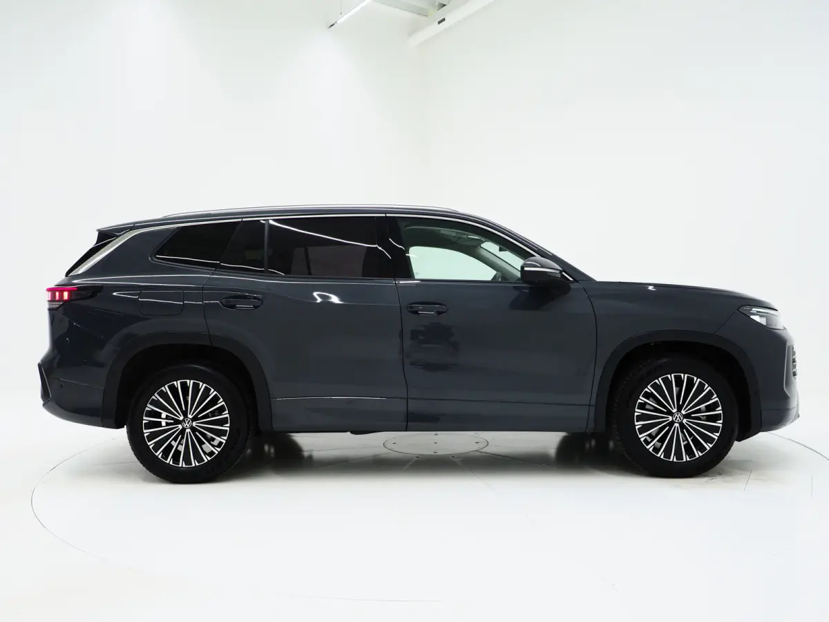 1.5 eHybrid Elegance 204PK | Leder/Alcantara | Trekhaak | Massage | 360 | Sfeerlicht | Adaptive Cruise | Matrix
