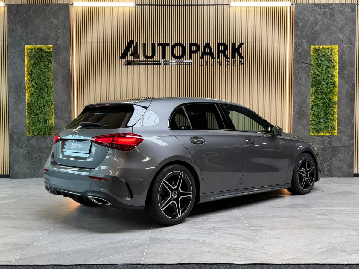180 AMG Line BTW|GARANTIE|CAMERA|NIGHTPAKKET|DODEHOEK|KEYLESS|SFEERVERLICHTING|DEALER ONDERHOUDEN|NL AUTO|