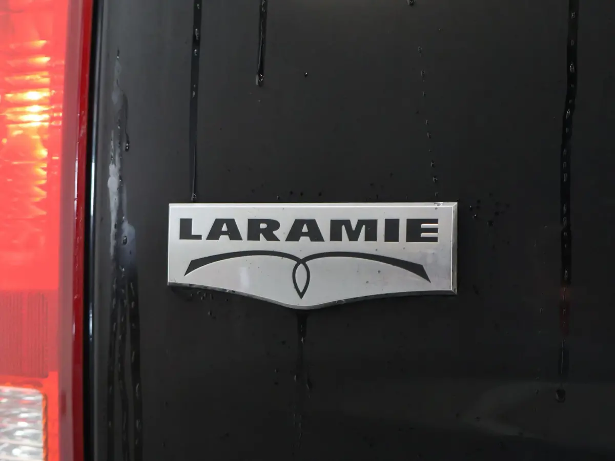 1500 5.7 V8 HEMI 4X4 LPG LARAMIE + STOELVENTILATIE | SCHUIFDAK | STUURVERW. | ALPINE AUDIO