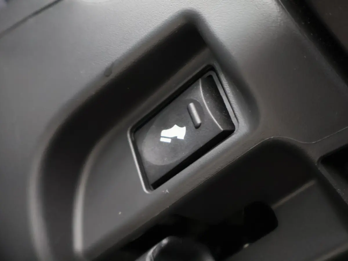 1500 5.7 V8 HEMI 4X4 LPG LARAMIE + STOELVENTILATIE | SCHUIFDAK | STUURVERW. | ALPINE AUDIO