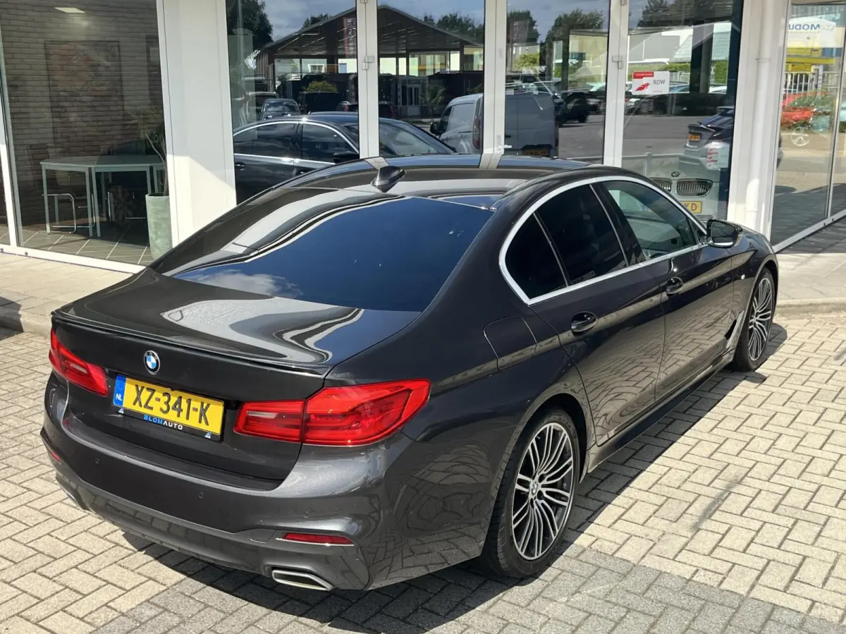 520i M-SPORT NL AUTO NAPPA+MEMORY+19INCH NL AUTO