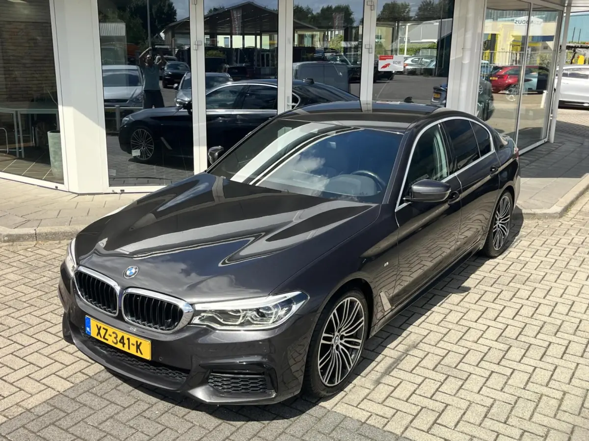 520i M-SPORT NL AUTO NAPPA+MEMORY+19INCH NL AUTO