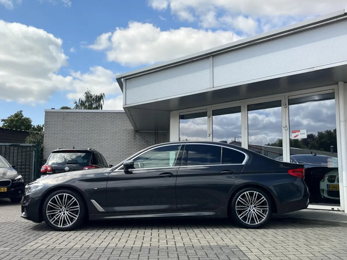 520i M-SPORT NL AUTO NAPPA+MEMORY+19INCH NL AUTO